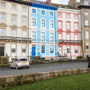 https://royal-discovery-whitby.yorkshirehotels.net