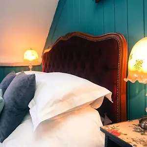 https://dottys-boutique-bb.yorkshirehotels.net